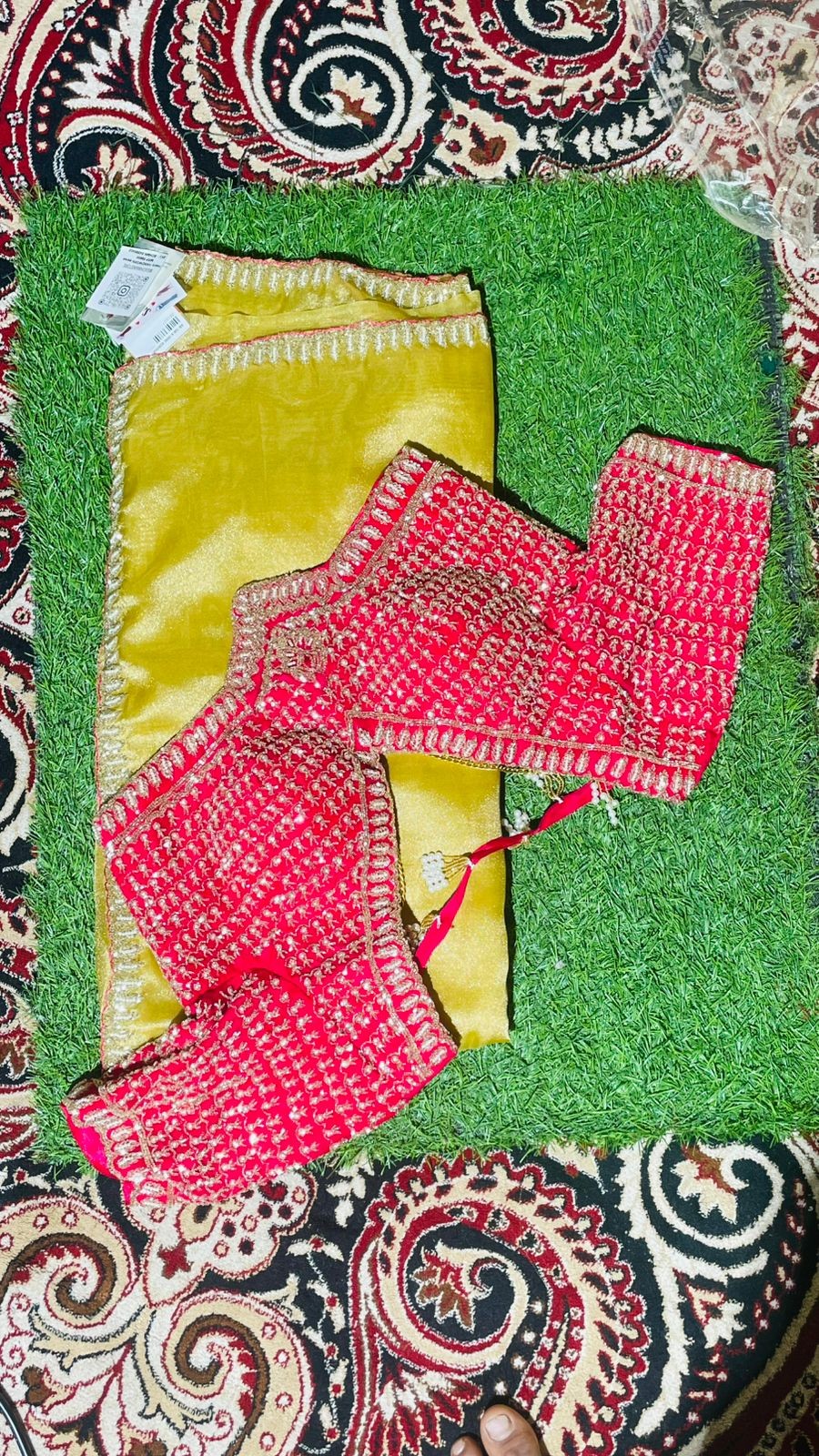 Luxurious PURE SILK YELLOW PINK SAREE with and Handwork PURE SILK YELLOW PINKSAREE